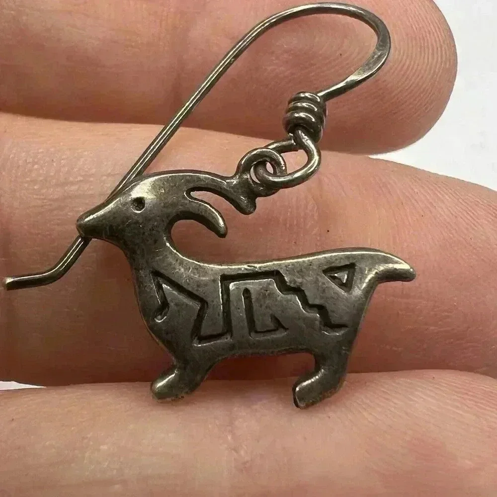 WOODS 925 Sterling Silver Signed Vintage Stamped Native Goat‎ Dangle Earrings